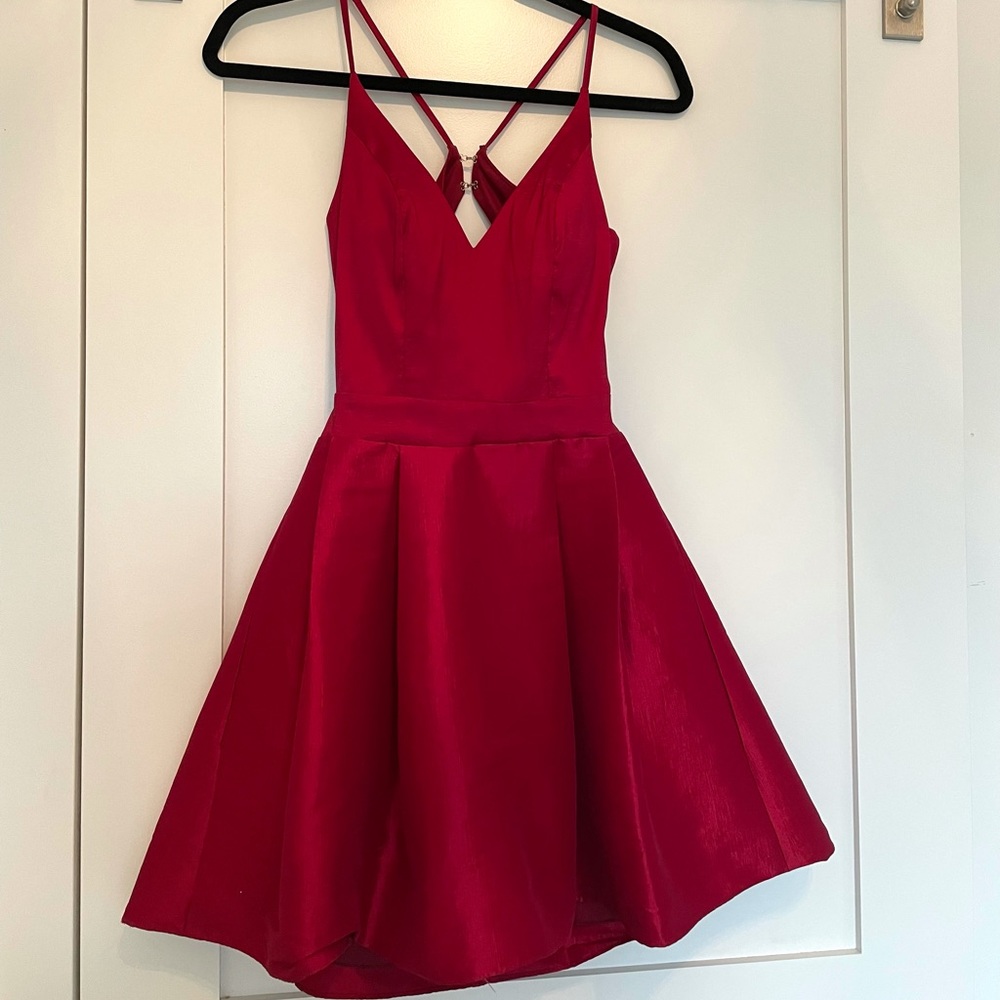 Promgirl red homecoming dress size small flare backless mini, worn once - Picture 4 of 6